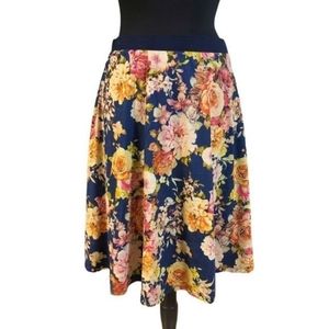 Le Lis Floral Skirt Size Medium